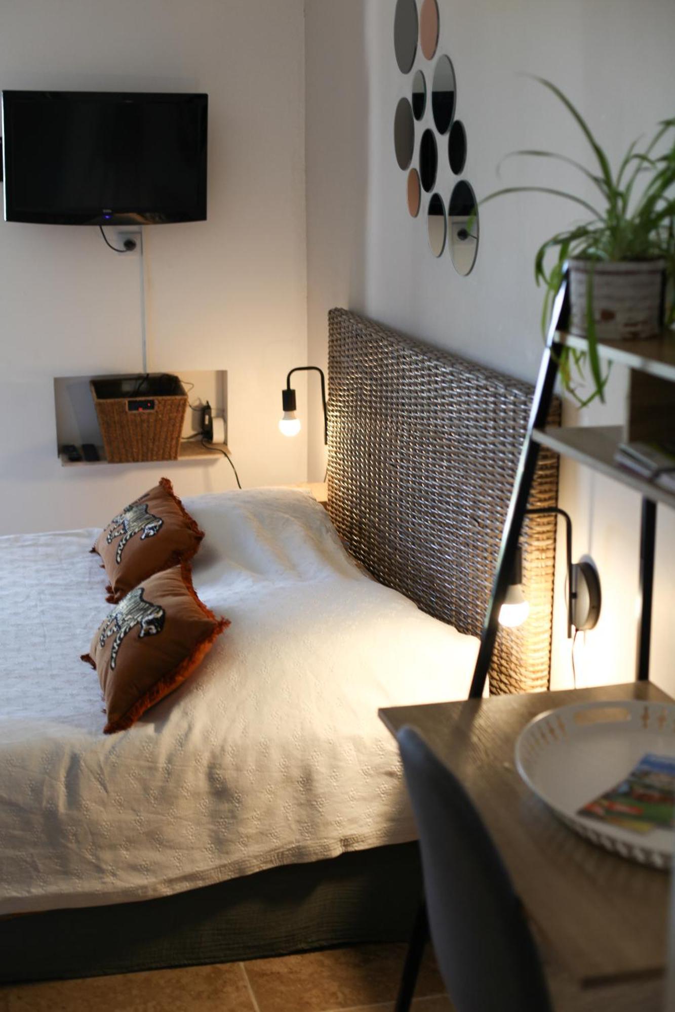 Studio Avec Parking Vue Sur La Cite De Каркасон Екстериор снимка